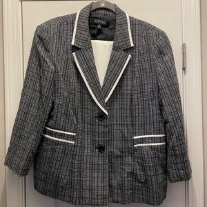 Women’s 2 Piece Business Suit